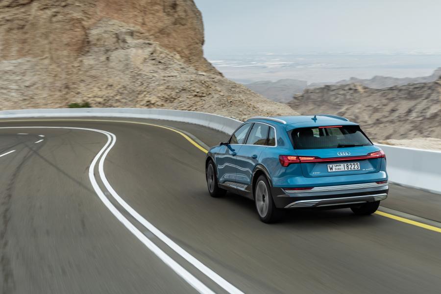  Audi e-tron 55 Quattro 2019 года  (WW) (фото 163 из 452)